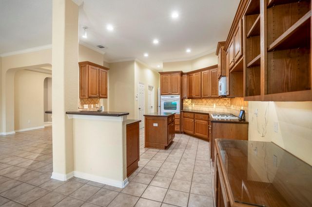 9711 Ashdown Forest Drive, Spring, TX 77379