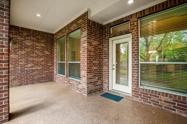 9711 Ashdown Forest Drive, Spring, TX 77379