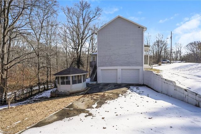 801 Fox Run Drive, Lewisville, NC 27023