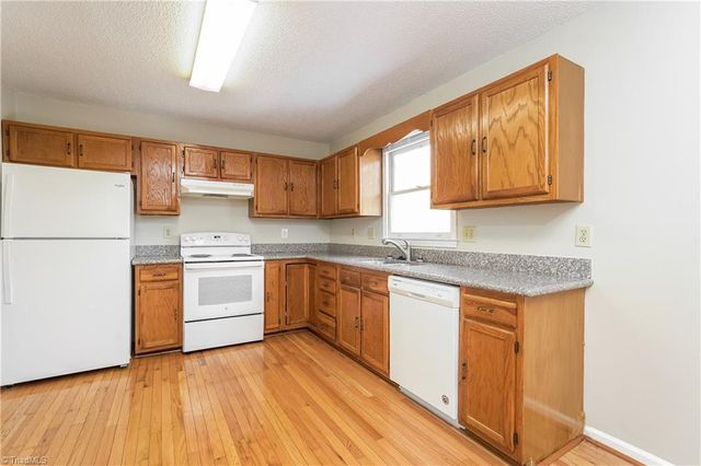 801 Fox Run Drive, Lewisville, NC 27023