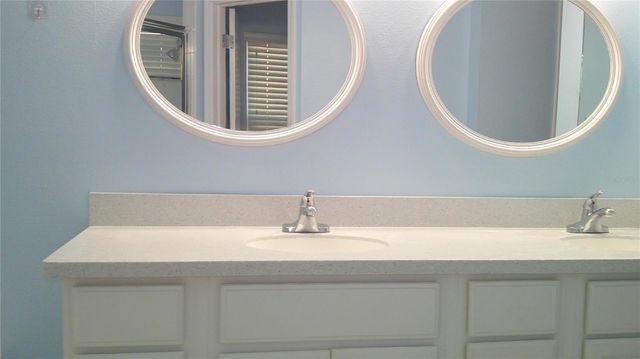 8512 CANTERBURY LAKE BOULEVARD, Tampa, FL 33619