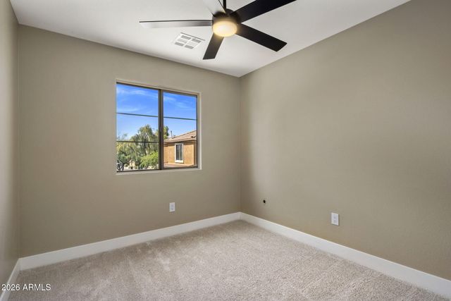 4052 E ABRAHAM Lane, Phoenix, AZ 85050