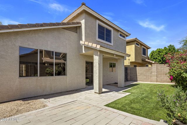 4052 E ABRAHAM Lane, Phoenix, AZ 85050