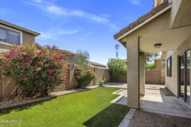 4052 E ABRAHAM Lane, Phoenix, AZ 85050