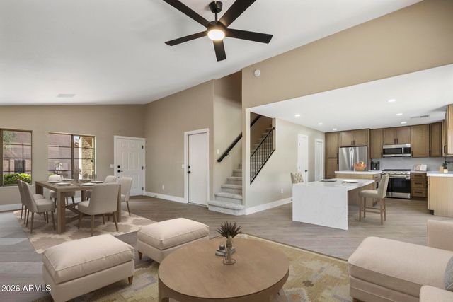 4052 E ABRAHAM Lane, Phoenix, AZ 85050