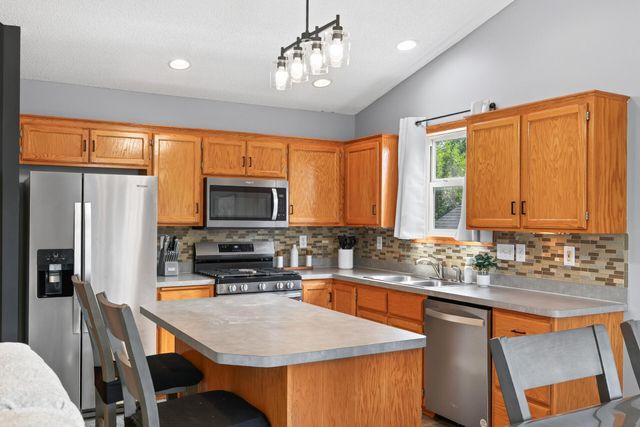 796 Park Brook Road NW, Isanti, MN 55040