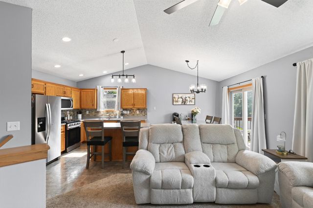 796 Park Brook Road NW, Isanti, MN 55040