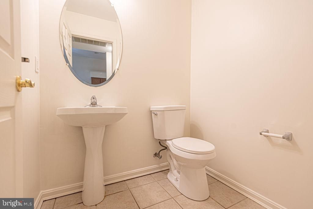 Image 58 of property listing at 10625 BUNTING RD, Bishopville, MD 21813