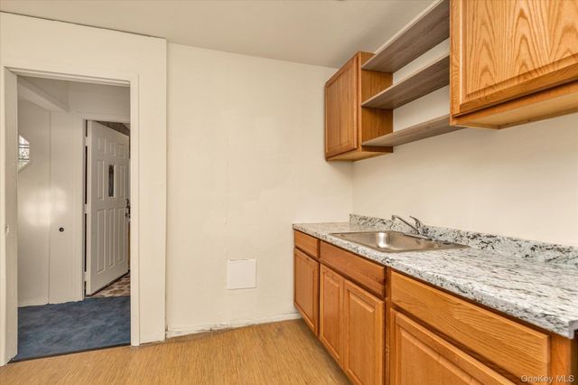 1 Ranch Lane, Levittown, NY 11756