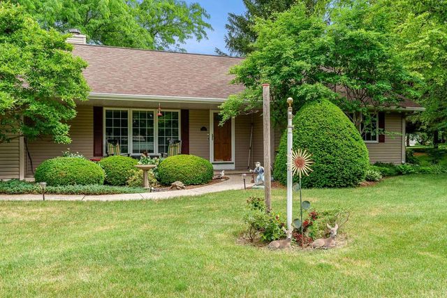 535 Danielson Drive, Darien, WI 53114