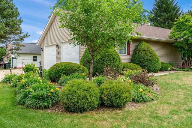 535 Danielson Drive, Darien, WI 53114