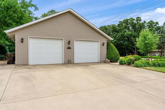 535 Danielson Drive, Darien, WI 53114