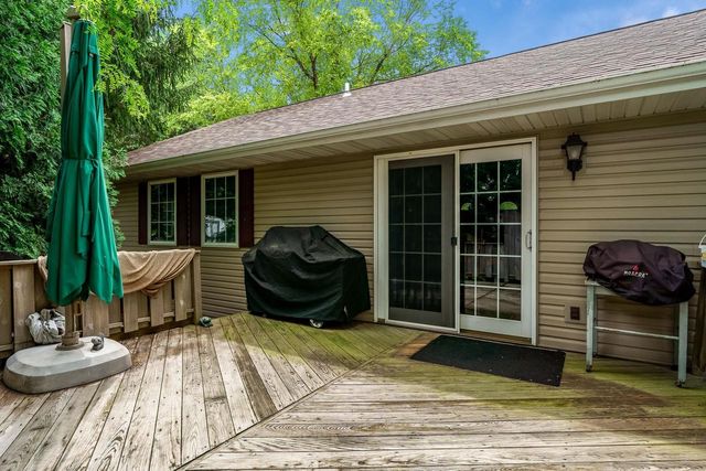 535 Danielson Drive, Darien, WI 53114
