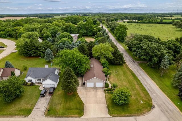 535 Danielson Drive, Darien, WI 53114