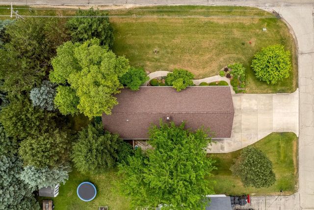 535 Danielson Drive, Darien, WI 53114