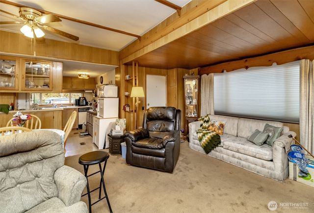 25406 E 37th Avenue E, Spanaway, WA 98387