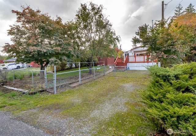 25406 E 37th Avenue E, Spanaway, WA 98387