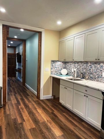 127 King Street, Hanover, MA 02339