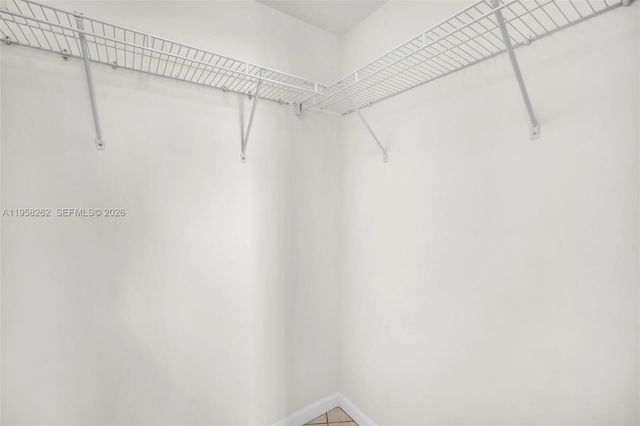 19501 W Country Club Drive 2011, Aventura, FL 33180