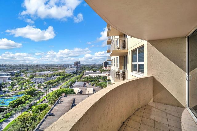 19501 W Country Club Drive 2011, Aventura, FL 33180