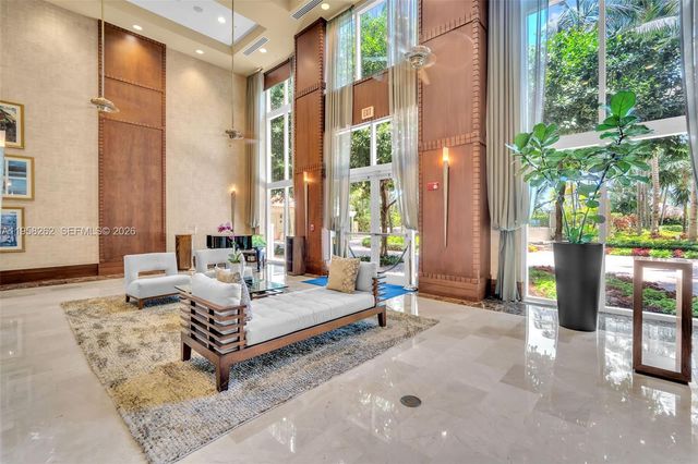 19501 W Country Club Drive 2011, Aventura, FL 33180