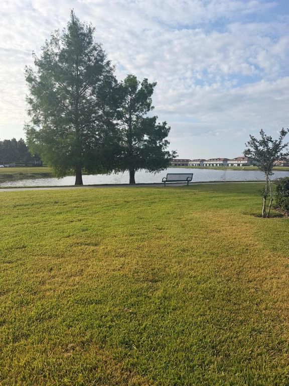 Image 16 of property listing at 3301 WHITESTONE CIRCLE 205, Kissimmee, FL 34741