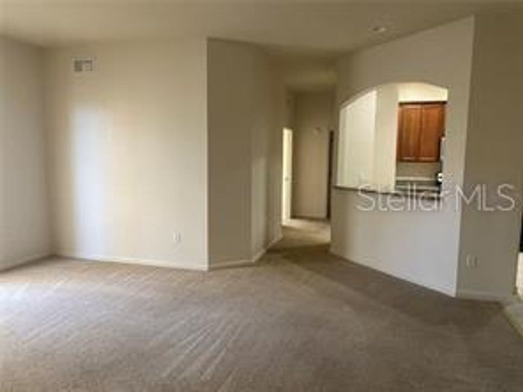 Image 3 of property listing at 3301 WHITESTONE CIRCLE 205, Kissimmee, FL 34741