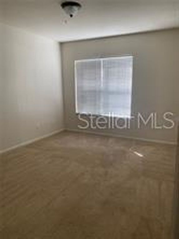 Image 9 of property listing at 3301 WHITESTONE CIRCLE 205, Kissimmee, FL 34741