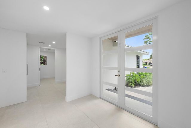 6120 Brandon Street, West Palm Beach, FL 33418