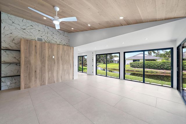 6120 Brandon Street, West Palm Beach, FL 33418