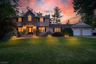 68 Fieldstone Pl, Wayne Twp., NJ 07470