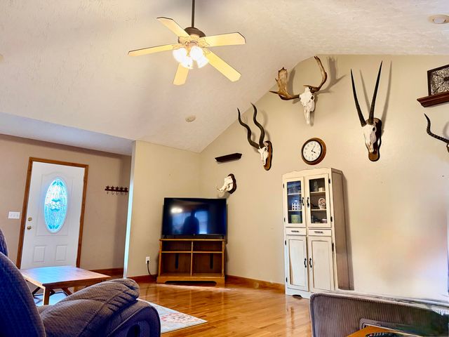 234 N Dade 133, Greenfield, MO 65661