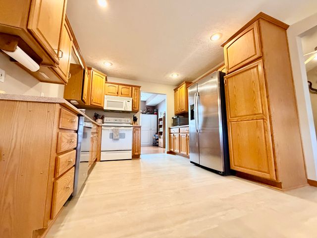 234 N Dade 133, Greenfield, MO 65661