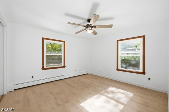 53 Lake Shore Rd E, Hardyston Twp., NJ 07460
