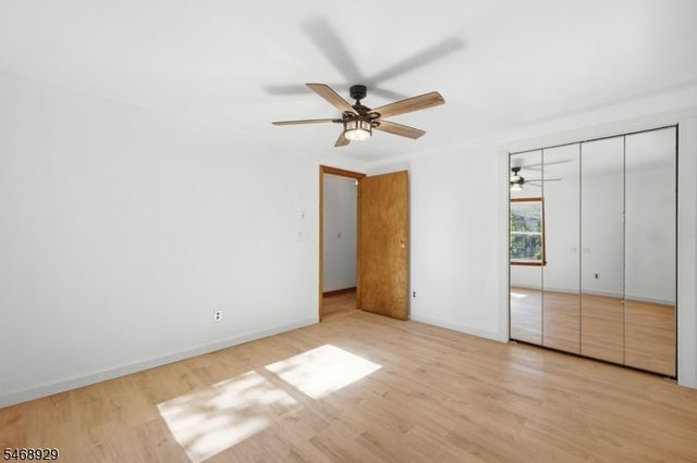 53 Lake Shore Rd E, Hardyston Twp., NJ 07460