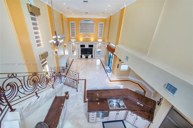 588 Miller Dr, Miami Springs, FL 33166