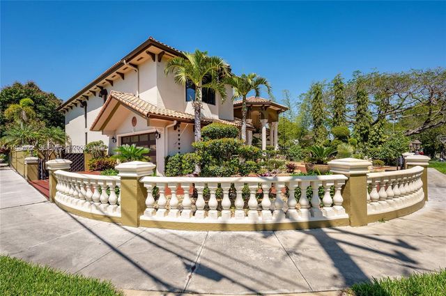 588 Miller Dr, Miami Springs, FL 33166