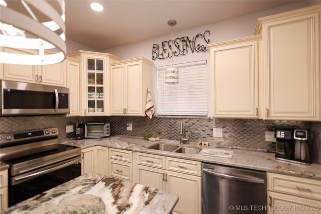 253 Bristow Way, Sulphur, OK 73086