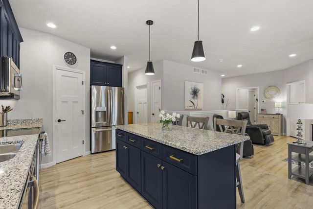 204 Bonnie Lane, Belleville, WI 53508