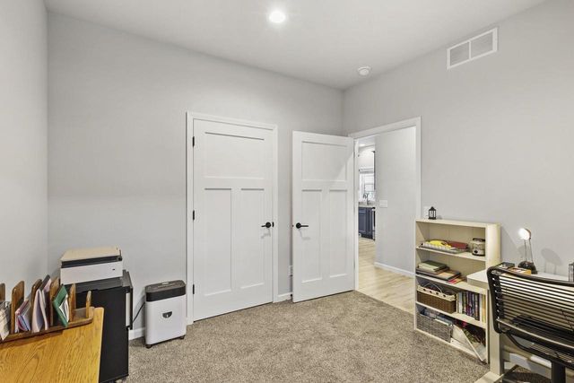 204 Bonnie Lane, Belleville, WI 53508