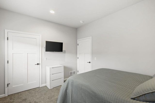 204 Bonnie Lane, Belleville, WI 53508