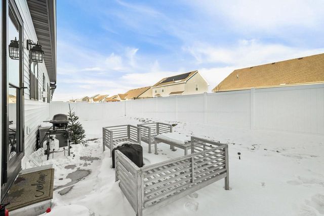 204 Bonnie Lane, Belleville, WI 53508