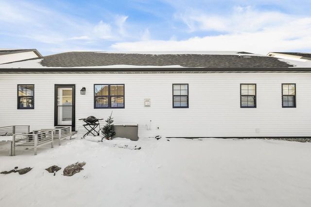 204 Bonnie Lane, Belleville, WI 53508