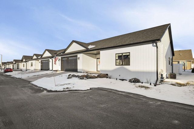 204 Bonnie Lane, Belleville, WI 53508