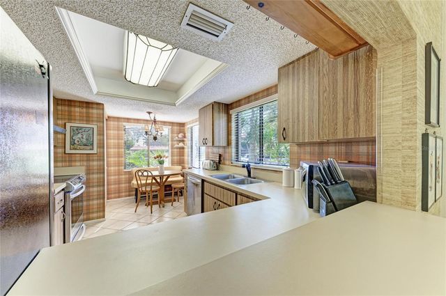 6480 WILD OAK BAY BOULEVARD 249, Bradenton, FL 34210