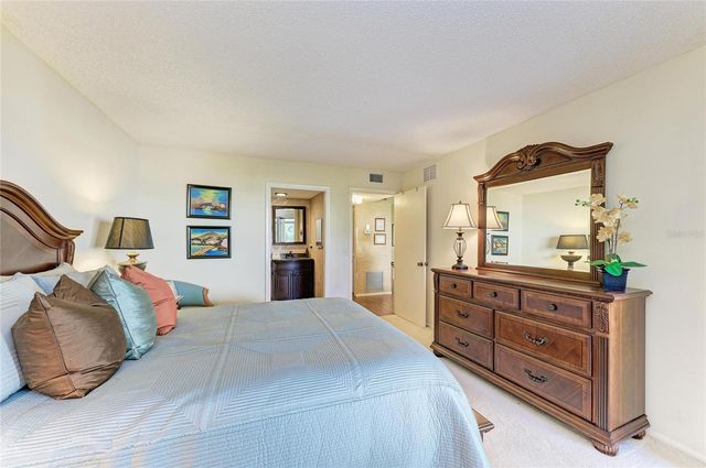 6480 WILD OAK BAY BOULEVARD 249, Bradenton, FL 34210