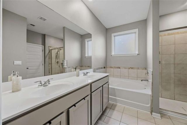 240 Aspen Valley Drive, Loganville, GA 30052