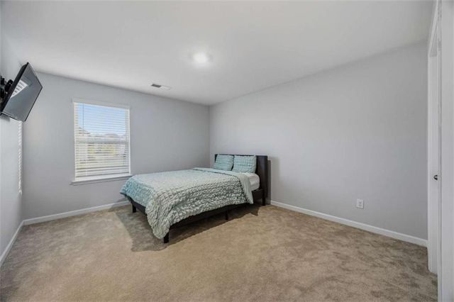 240 Aspen Valley Drive, Loganville, GA 30052