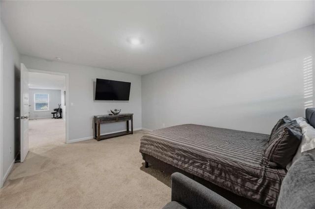 240 Aspen Valley Drive, Loganville, GA 30052