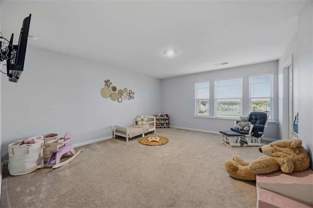 240 Aspen Valley Drive, Loganville, GA 30052